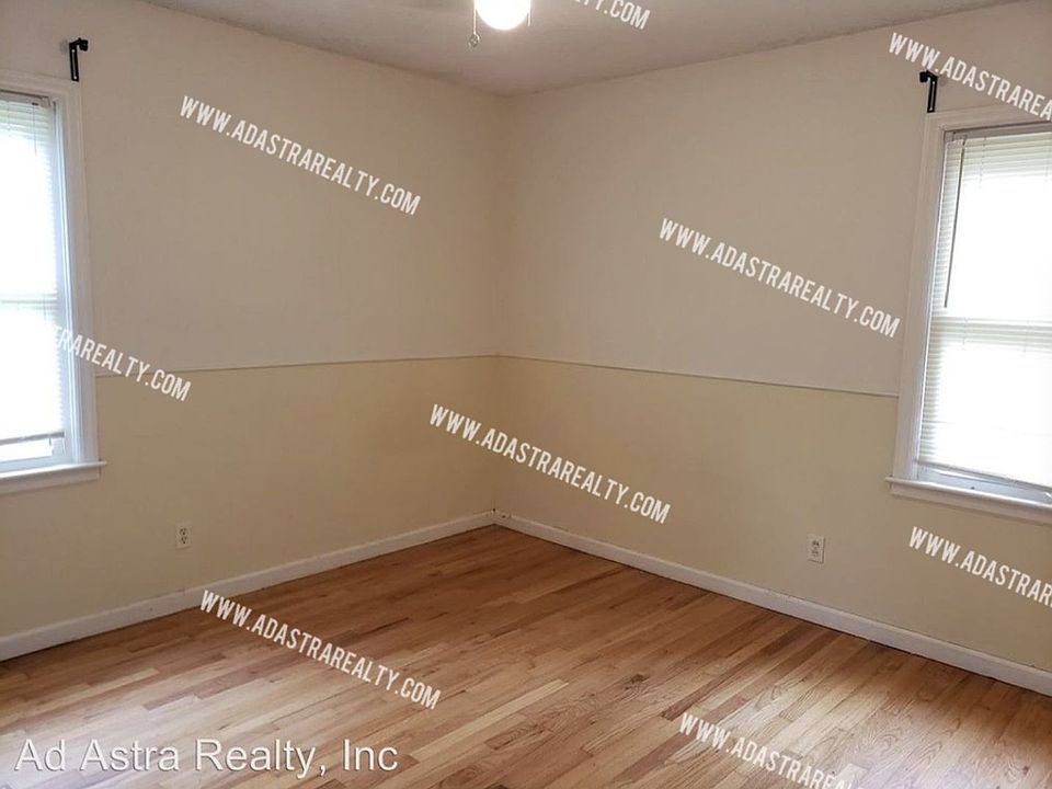 1st image of 9203 Vaughn Ave