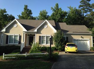 1500 Dedham Ct, Greensboro, NC 27407
