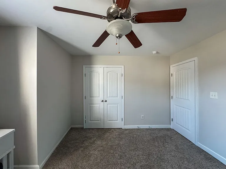 5905 Gentleman Dr — Photo 6
