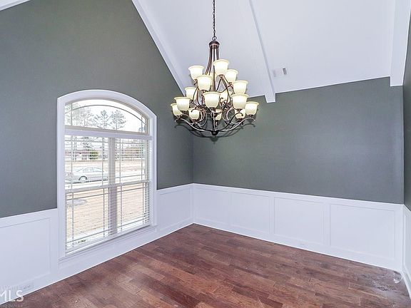 4th image of 501 Southern Woods Trl #8