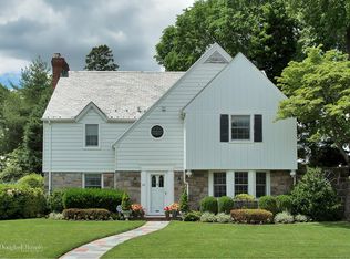 86 Kilburn Rd, Garden City, NY 11530