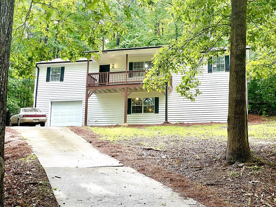 5019 Peach Mountain Cir