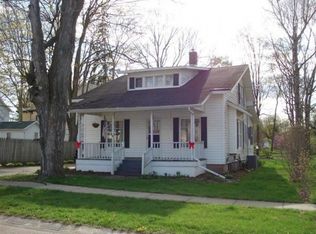 121 N Vosper St, Saranac, MI 48881