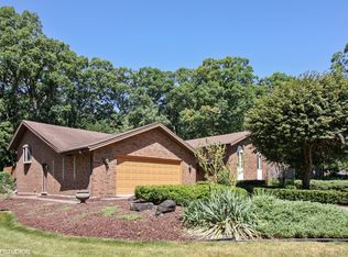 10S350 Argonne Ridge Rd, Willowbrook, IL 60527