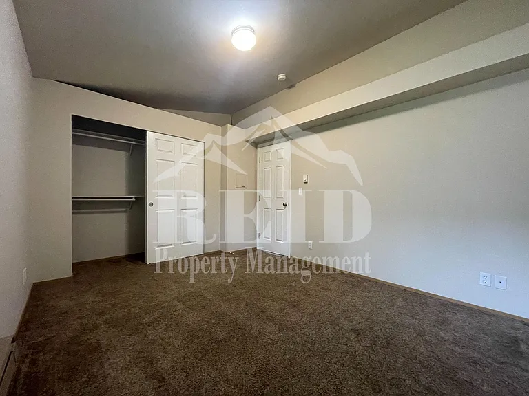 505 S Summit Ave #A-D — Photo 13