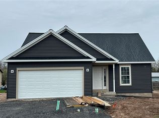 34 McCormick Ln #13, Brockport, NY 14420