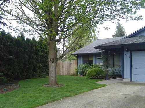 9314 NE 68th St Photo 1