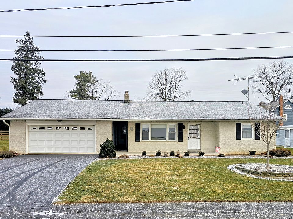 1st image of 3 Hillcrest Ave
