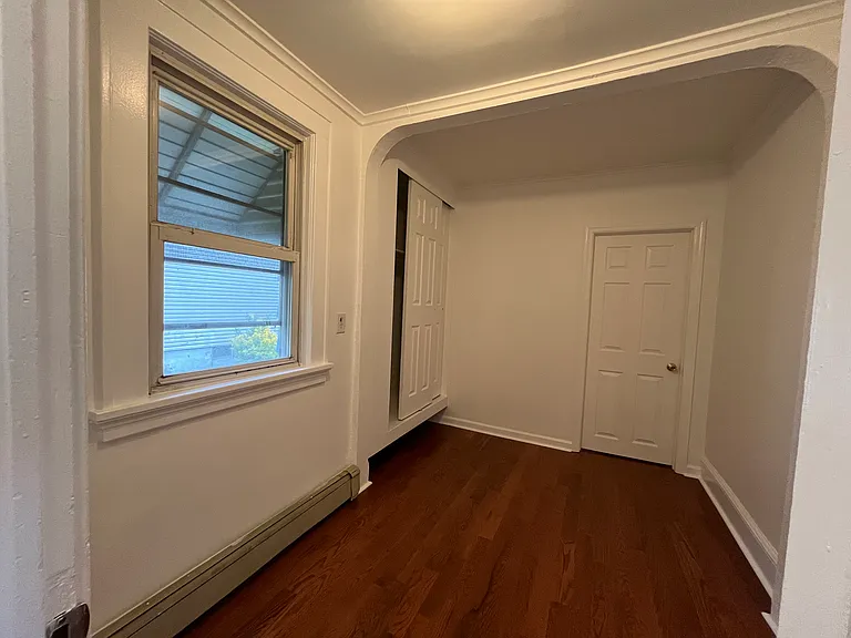 23-03 Rosalie St — Photo 5