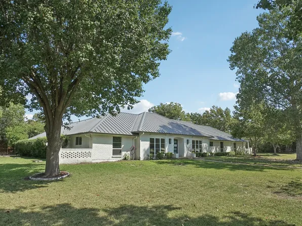 5023 Pebblebrook Dr, Dallas, TX 75229