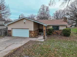 509 W 13th Ave, El Dorado, KS 67042