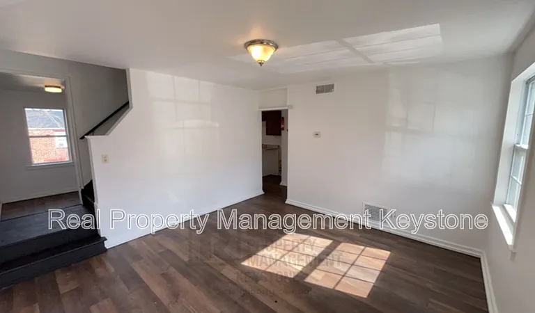 138 Delaware Dr — Photo 1