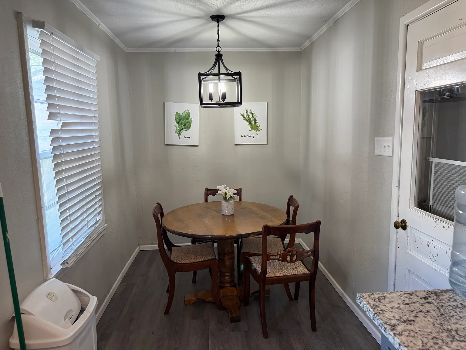 3 bed, 1459 sqft, $2,600 — Photo 2