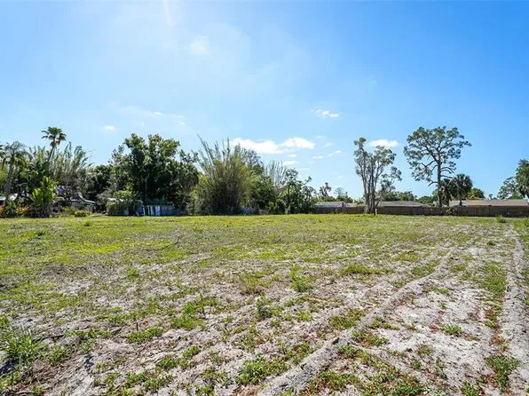 2424 Ashton Rd APT 1, Sarasota, FL 34231