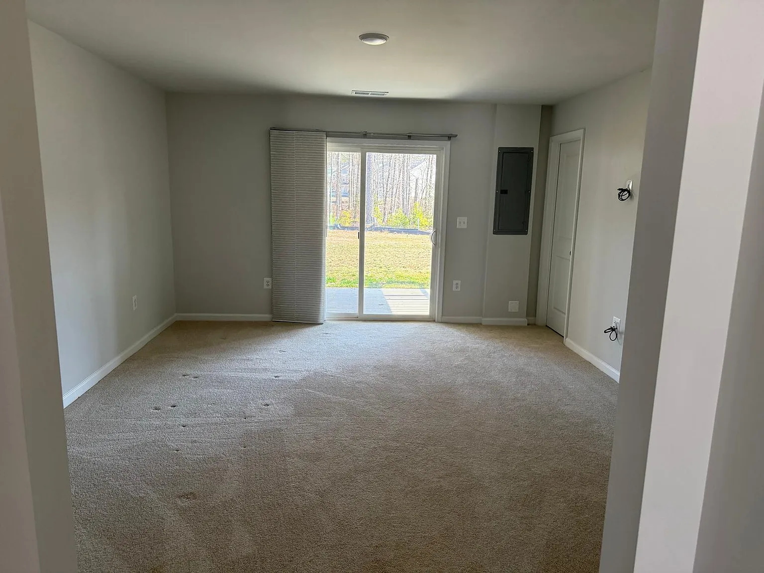 3 bed, 2061 sqft, $2,650 — Photo 4