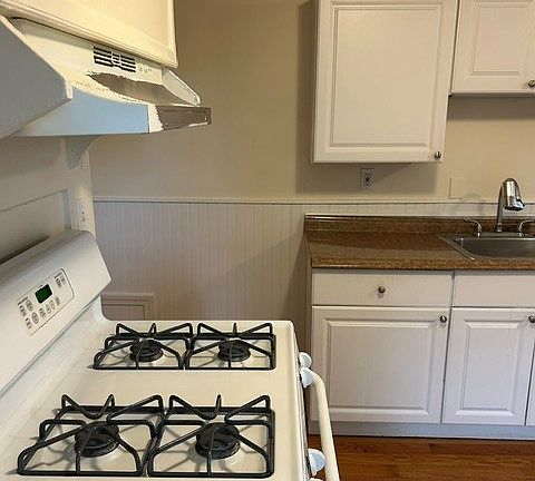 5th image of 95 Crescent St #95