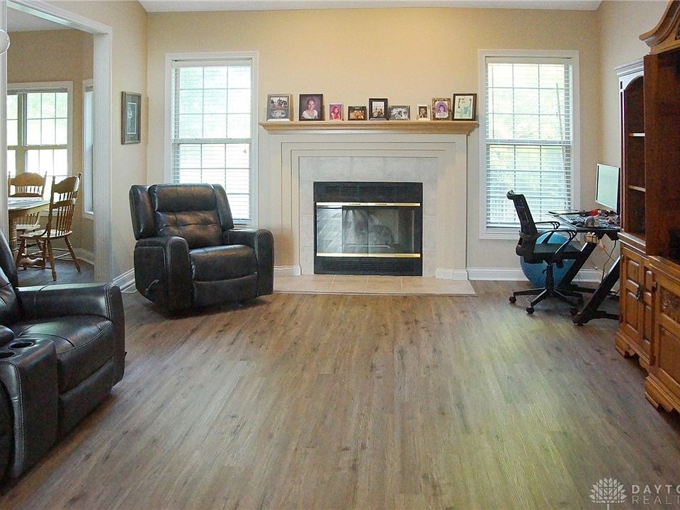 8866 Yankee Rose Ct, Dayton, OH 45458 | Zillow
