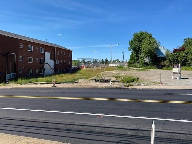 1st image of 529 Lincoln Hwy