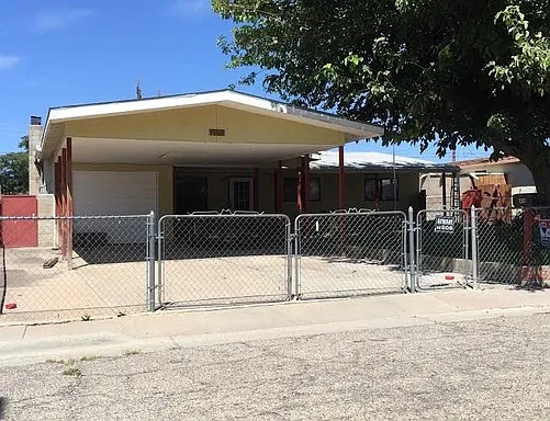 1203 Hendrix Ave — Photo 1