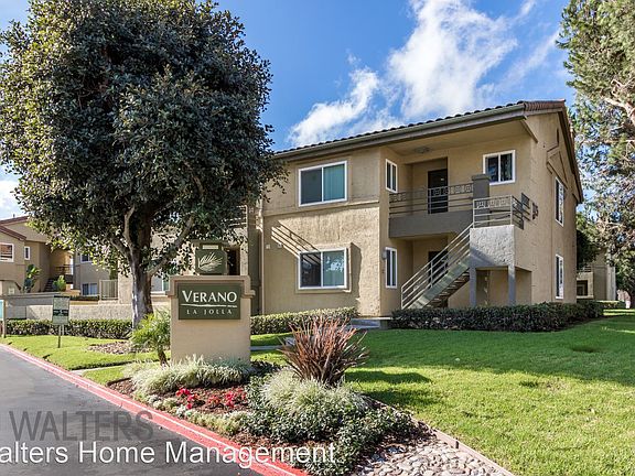 3rd image of 7597 Charmant Dr Unit 905