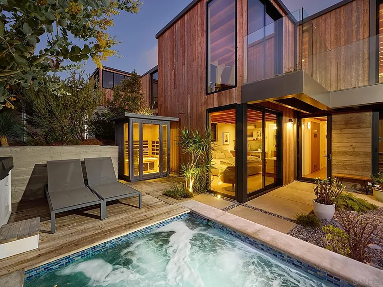 1537 San Elijo Ave — Photo 12