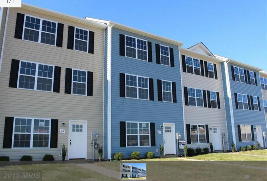 3 bed, 2.5 bath, 1520 sqft, $1,775 — Photo 1