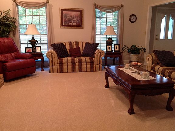 2nd image of 154 Laurel Cir