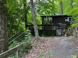 21 Pheasant Ln, West Milford, NJ 07480