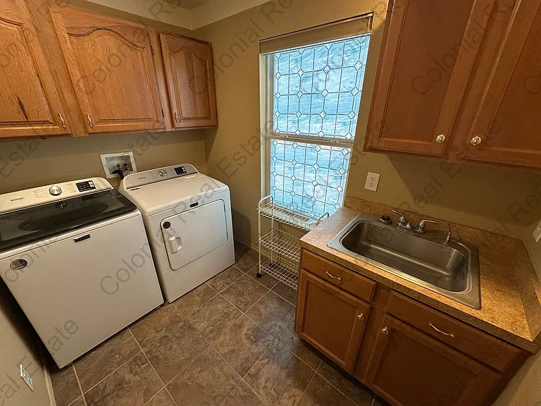 124 Gail Jackson Ct — Photo 6