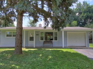 8911 Highland Dr, Wonder Lake, IL