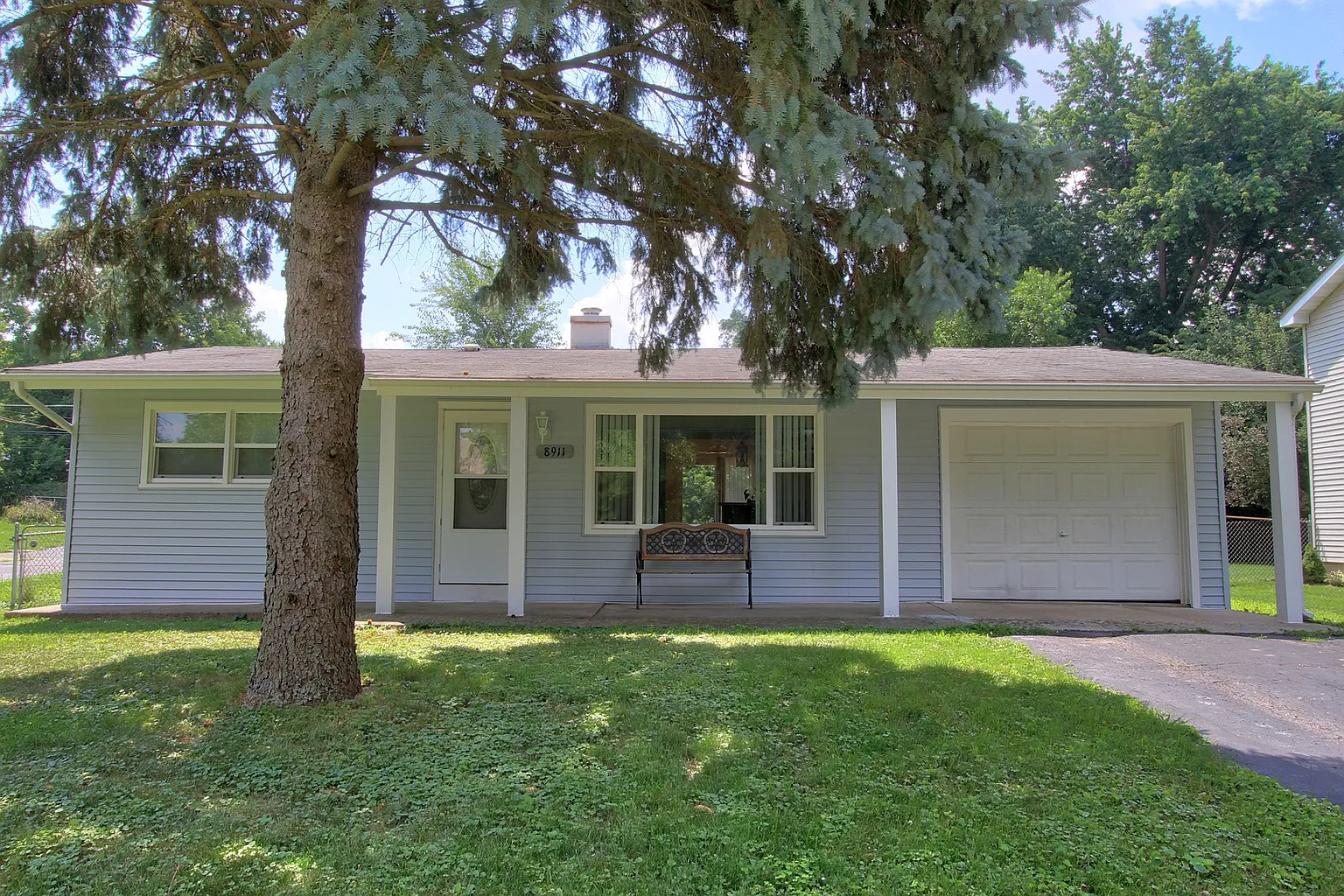 8911 Highland Dr photo 1