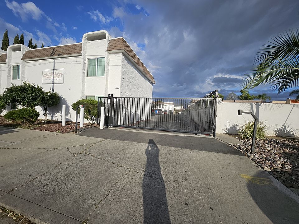 1st image of 573 Emerald Ave APT 2