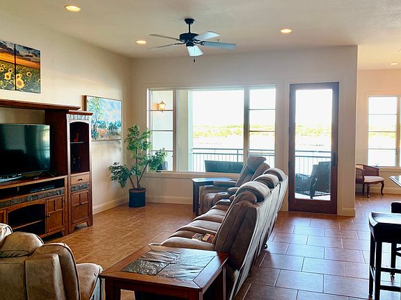 3rd image of 114 Marina Village Cv #114