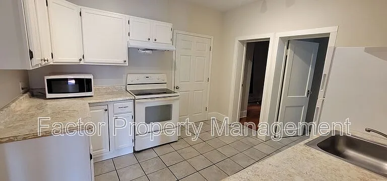 103 Lincoln St — Photo 6
