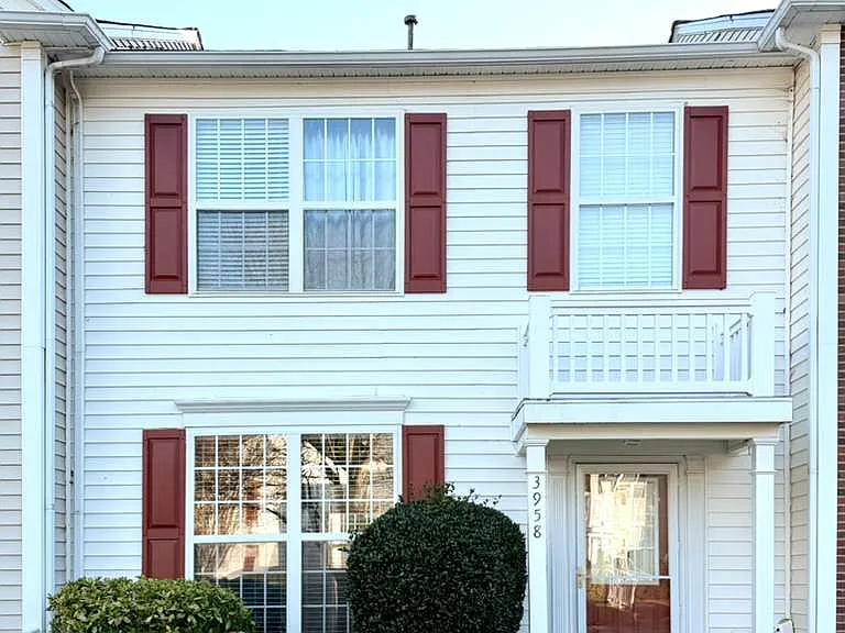 3958 Elizabeth Glen Way — Photo 1