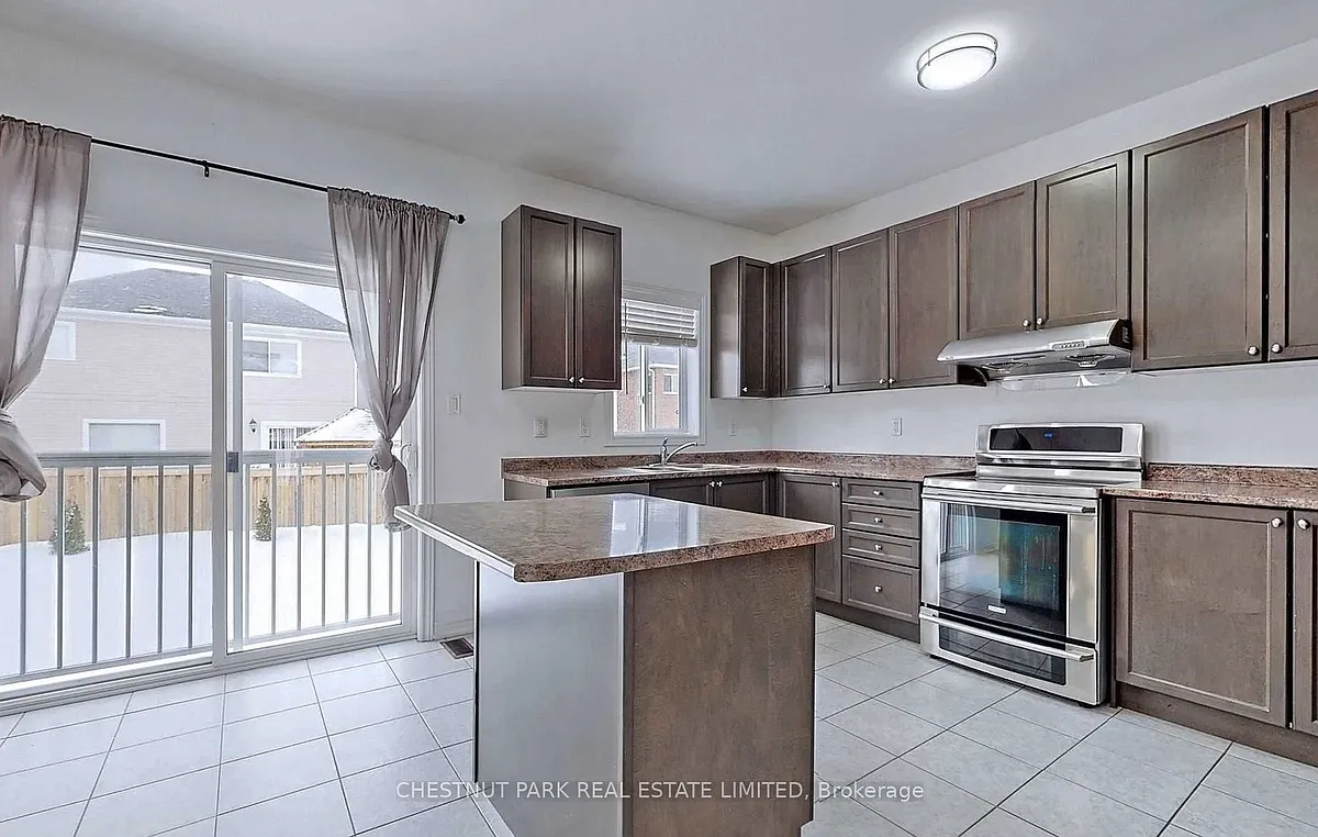 Building Photo - 808 Oreilly Cres #MAIN 2ND FLOOR
