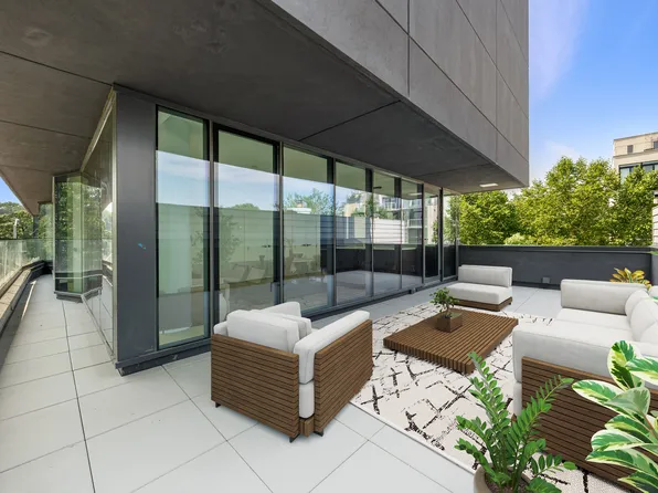 814 Fifth Avenue image 1 of 9