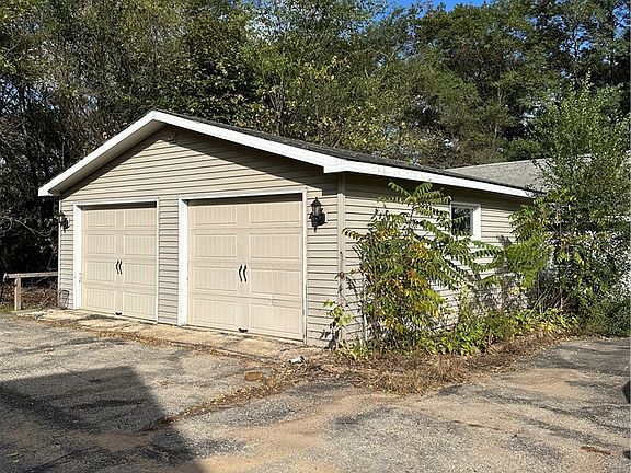 2nd image of 138 Gebhardt Road #1-2