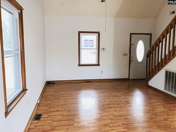 5th image of 1325 Dantzler St