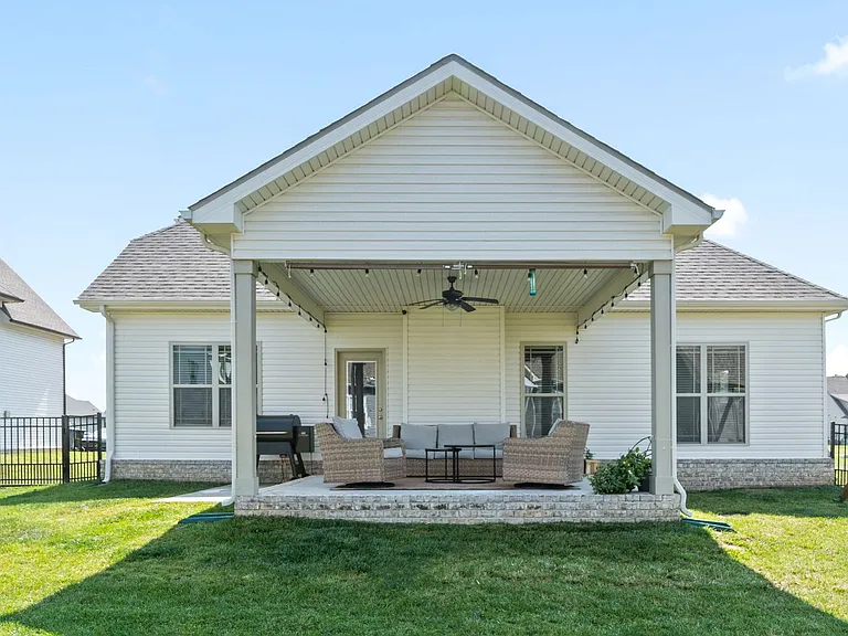 516 Bowden Dr — Photo 29
