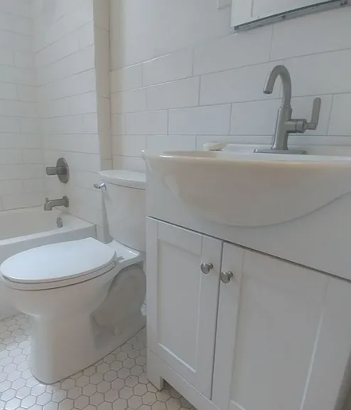 411 W Mistletoe Ave — Photo 20