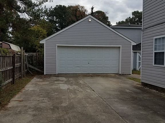 2nd image of 6126 Lenoir Cir