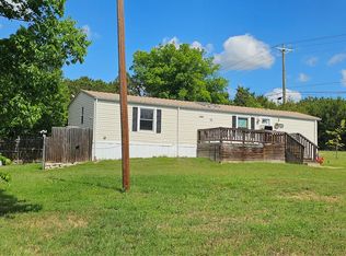 820 Ports O Call Dr, Granbury, TX 76048