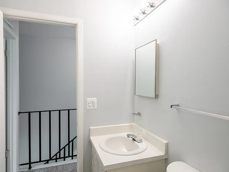 Cityside Apartments and Townhomes — Photo 14