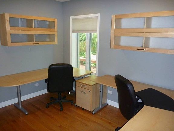 5th image of 1231 Taylor Ave