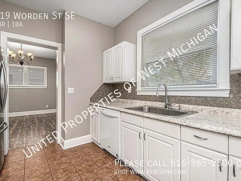 919 Worden St SE — Photo 13