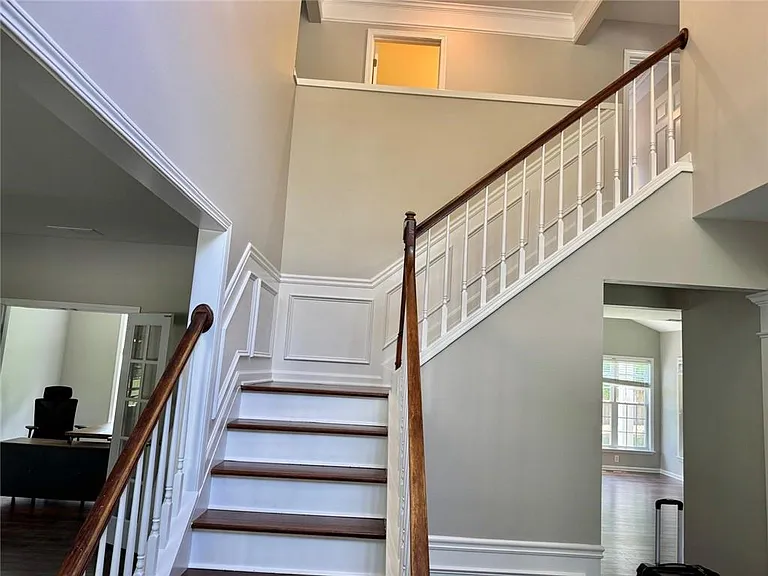230 Albrighton Ct — Photo 2