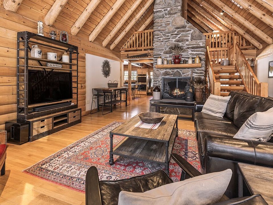 1st image of 34 Simond Hill Rd