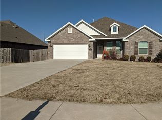 7130 Devonshire Ave, Springdale, AR 72762