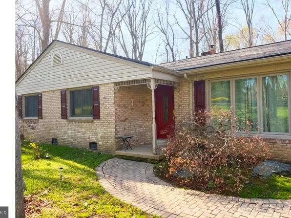 4456 Austin Dr, La Plata, MD 20646